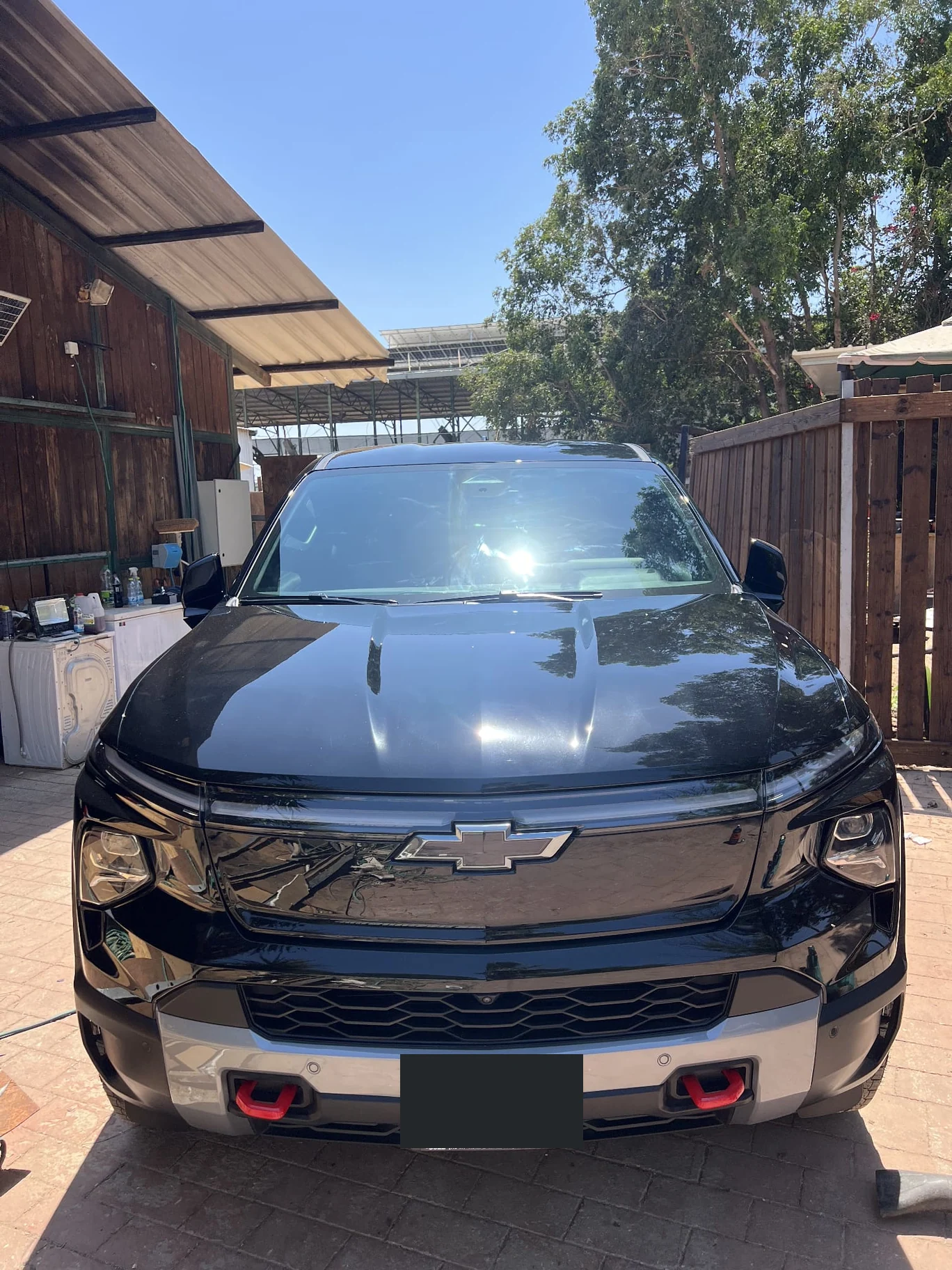 Silverado EV שחור — Silverado EV שחור — תיעוד מצולם