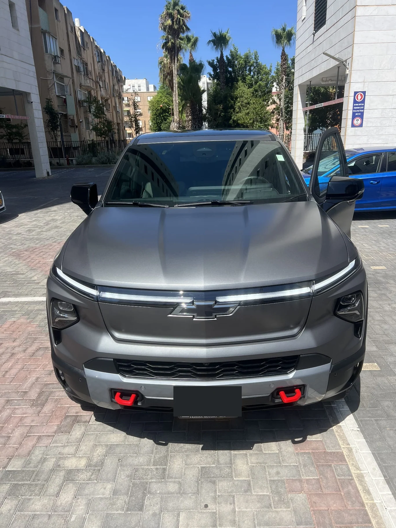Silverado EV אפור — Silverado EV אפור — תיעוד מצולם