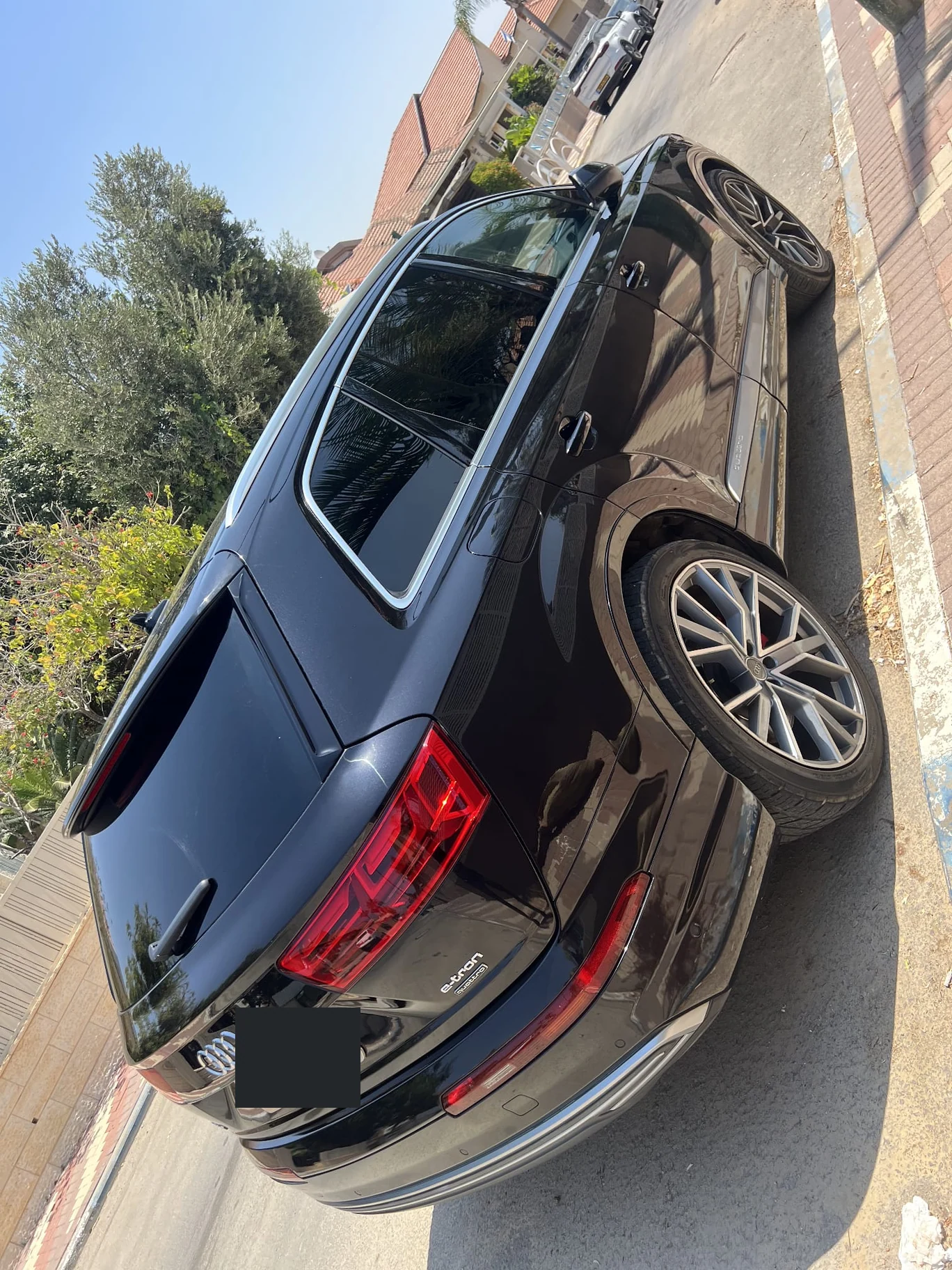 Audi e-tron — תיעוד מצולם